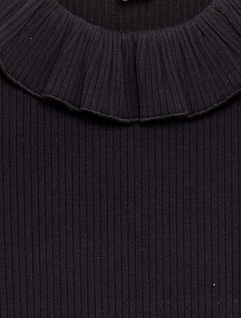 Camiseta acanalada con cuello volante
