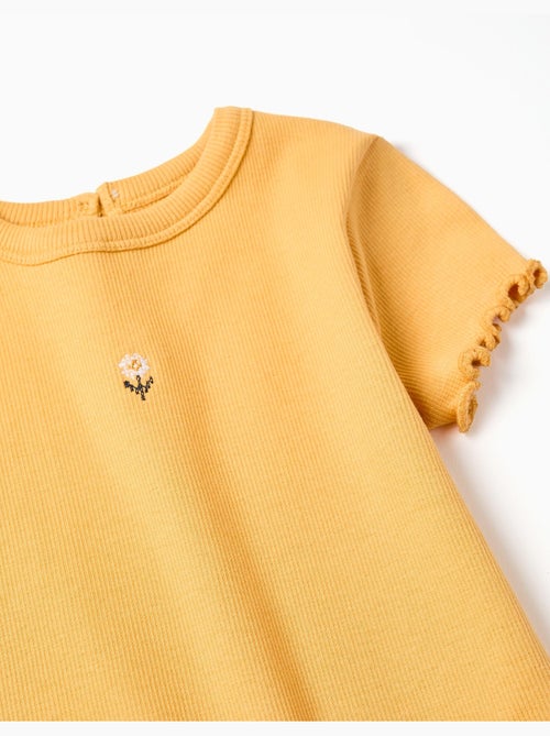Camiseta acanalada con flor bordada - Kiabi