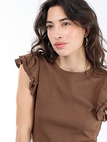 Camiseta acanalada con mangas de volantes