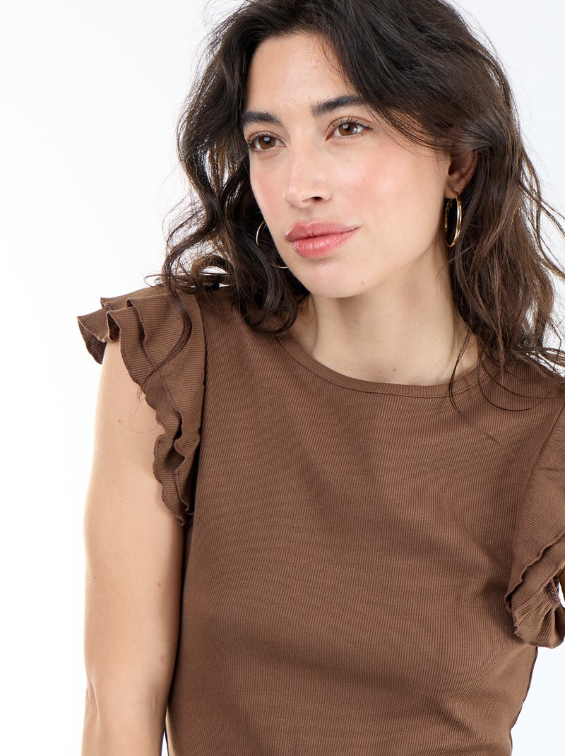 Camiseta acanalada con mangas de volantes Marron - Kiabi