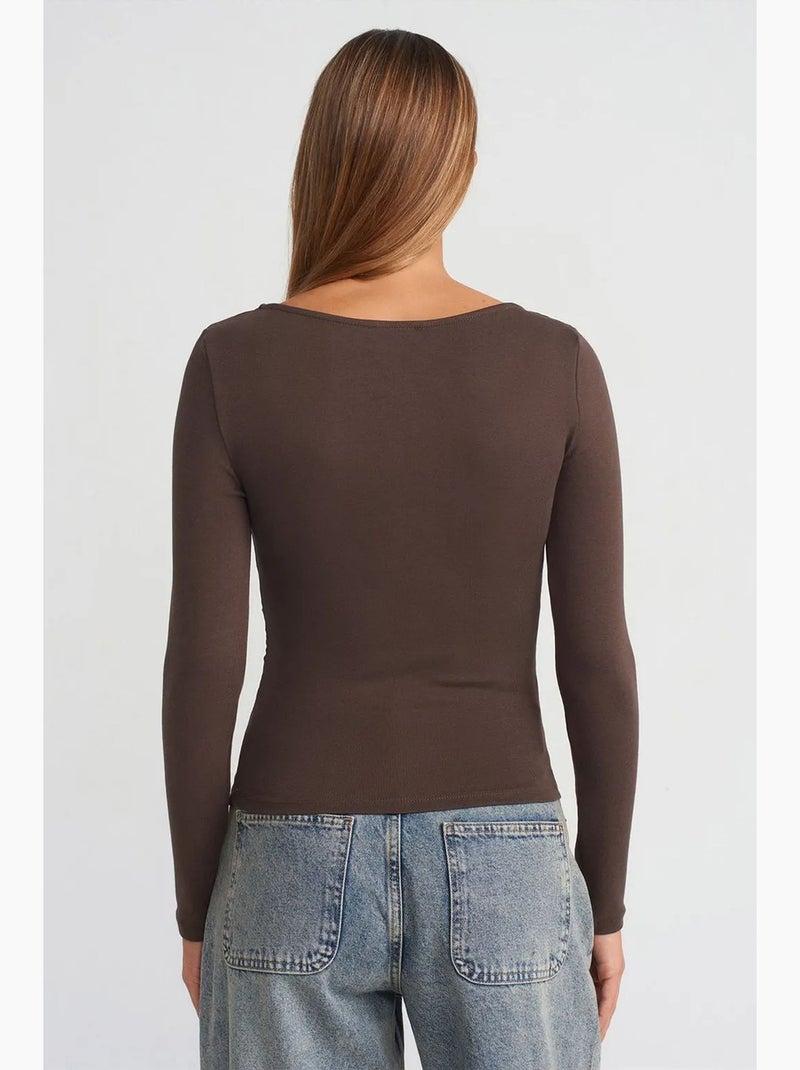 Camiseta ajustada canalé cuello barco manga larga dilvin Marrón chocolate - Kiabi