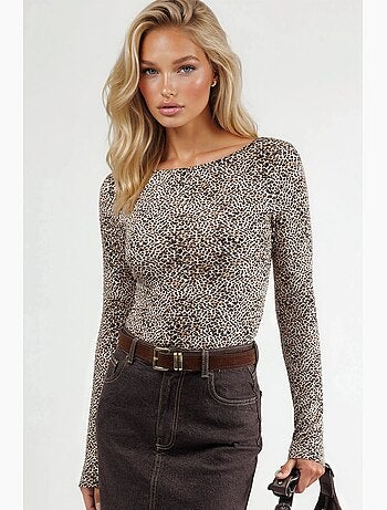 Camiseta ajustada cuello barco estampado leopardo manga larga busem