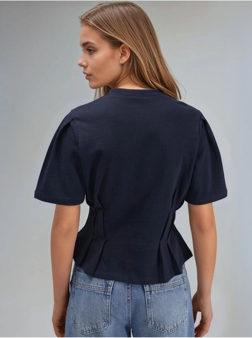 Camiseta ajustada de cuello redondo hiccup - Kiabi Camiseta ajustada de cuello redondo hiccup - Kiabi