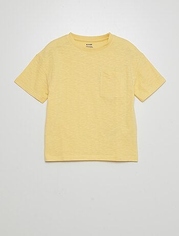 https://static.kiabi.es/images/camiseta-ancha-con-cuello-redondo-amarillo-bhn92_2_fr1.jpg