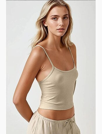 Camiseta básica ajustada con cuello redondo hiccup