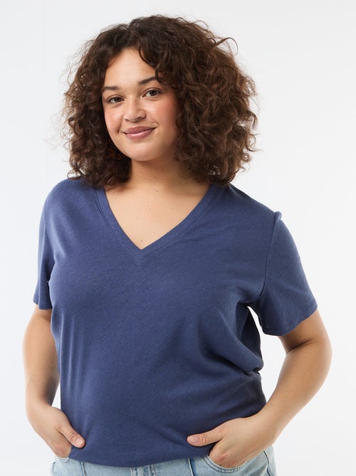 Camiseta básica cuello en pico y manga corta - Kiabi