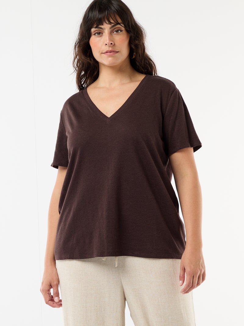 Camiseta básica cuello en pico y manga corta Marron - Kiabi