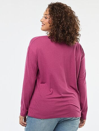 Camiseta básica cuello en V y manga 3/4