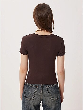 Camiseta básica de cuello en v slim fit istanbul