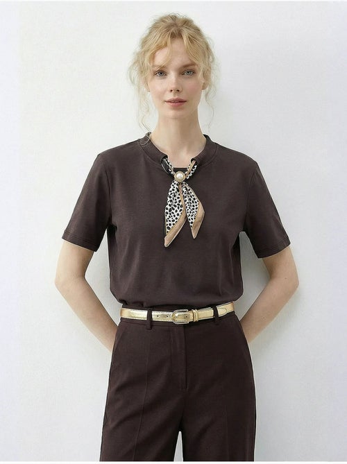 Camiseta básica de cuello redondo con detalle de accesorio lucci - Kiabi