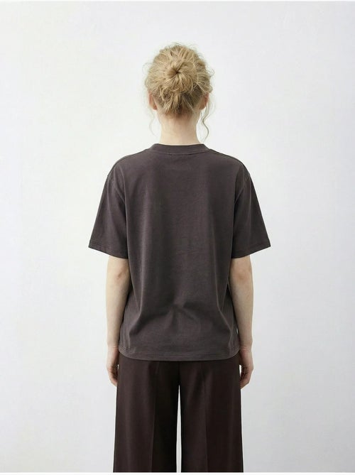 Camiseta básica de cuello redondo con detalle de accesorio lucci - Kiabi