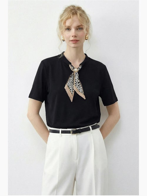 Camiseta básica de cuello redondo con detalle de accesorio lucci - Kiabi