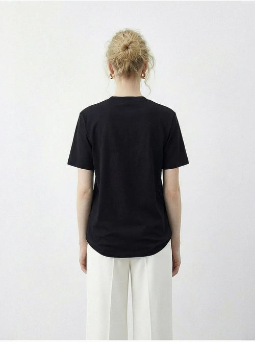 Camiseta básica de cuello redondo con detalle de accesorio lucci - Kiabi