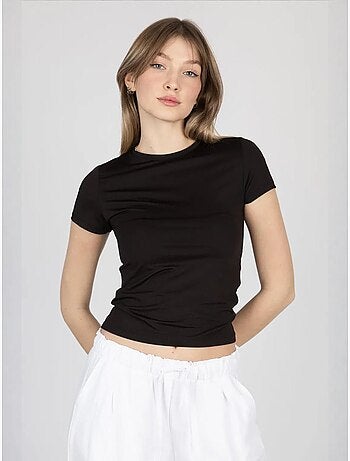 Camiseta básica de cuello redondo