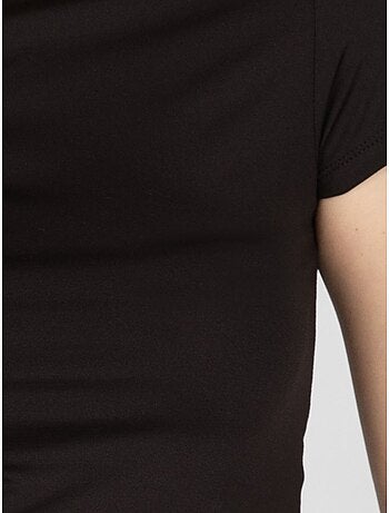 Camiseta básica de cuello redondo