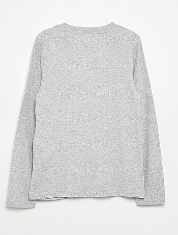 Camiseta básica de cuello tunecino