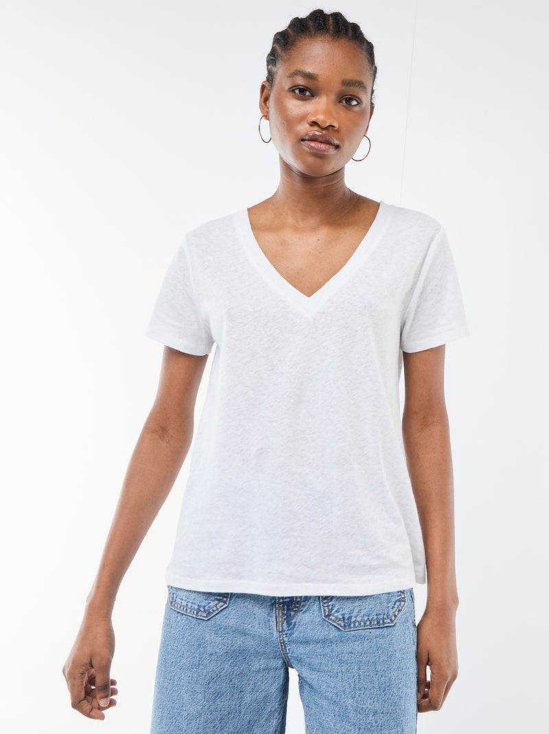 Camiseta básica de manga corta con cuello en pico Blanco - Kiabi