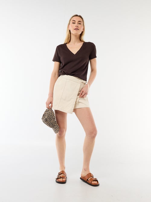 Camiseta básica de manga corta con cuello en pico - Kiabi