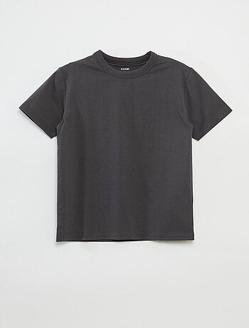 Camiseta básica de manga corta con cuello redondo
