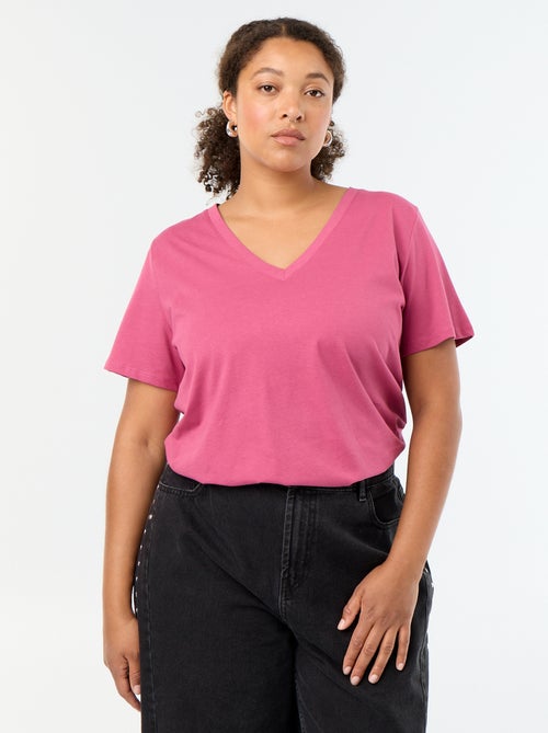 Camiseta básica de manga corta y cuello en pico - Kiabi Camiseta básica de manga corta y cuello en pico - Kiabi