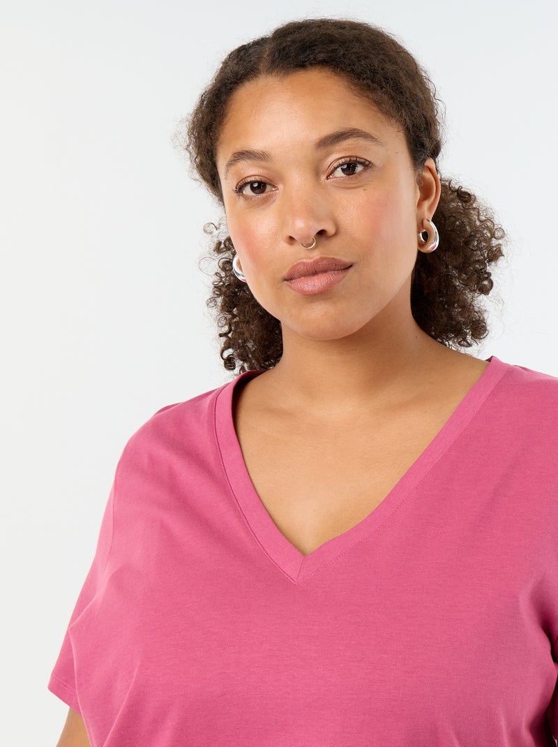 Camiseta básica de manga corta y cuello en pico Purpura - Kiabi