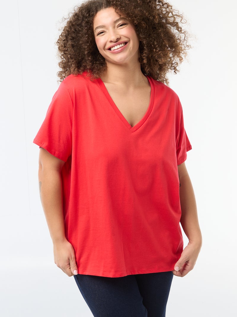 Camiseta básica de manga corta y cuello en pico Rojo - Kiabi