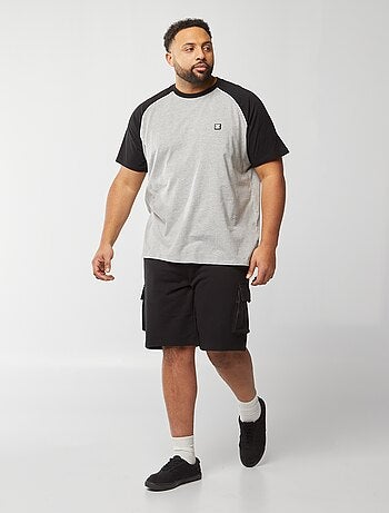 Camiseta bicolor de manga corta raglán