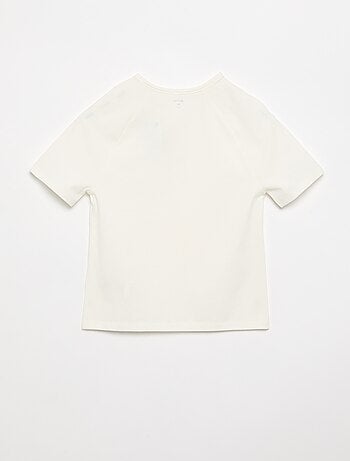 Camiseta bordada de manga corta