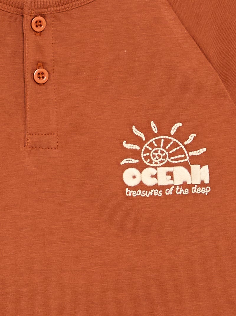 Camiseta bordada de manga corta Marron - Kiabi