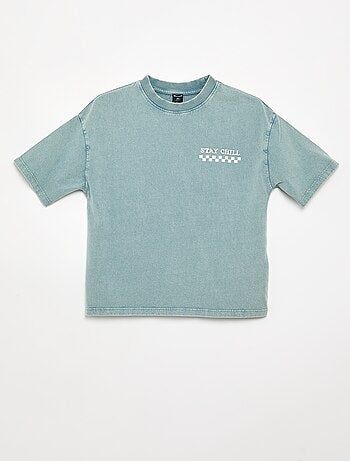 Camiseta bordada y estampada de manga corta