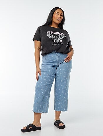Camiseta 'Carmakoma' con un 'leopardo' estampado