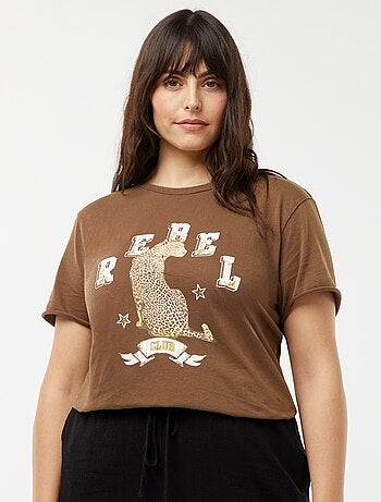 Camiseta 'Carmakoma' con un 'leopardo' estampado