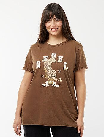 Camiseta 'Carmakoma' con un 'leopardo' estampado
