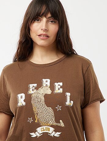 Camiseta 'Carmakoma' con un 'leopardo' estampado