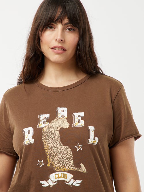 Camiseta 'Carmakoma' con un 'leopardo' estampado - Kiabi