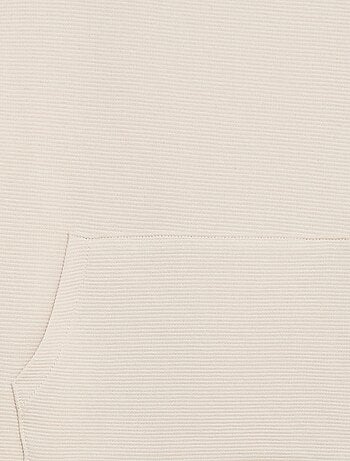 Camiseta con bolsillo canguro en malla otomana