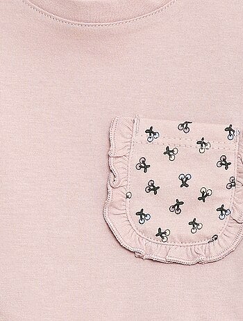 Camiseta con bolsillo fantasía