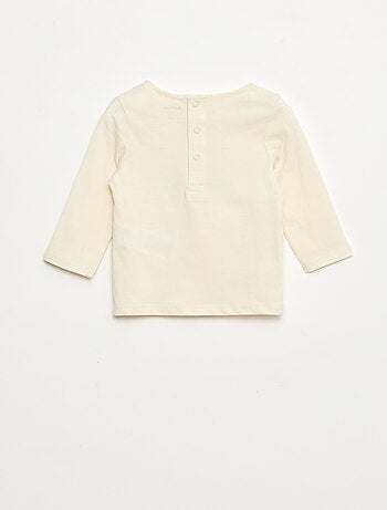 Camiseta con bordado de flores
