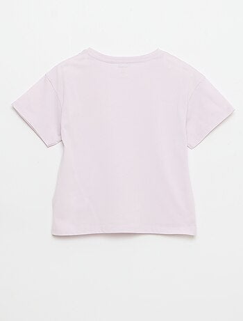 Camiseta con bordado en el pecho