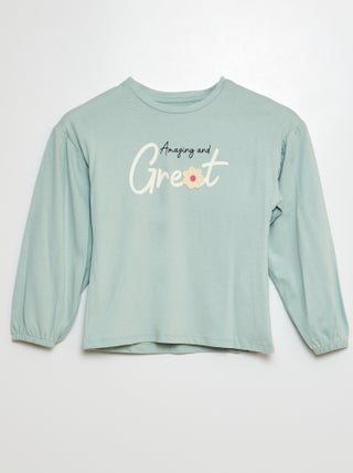 Camiseta con bordado y frunces en las sisas