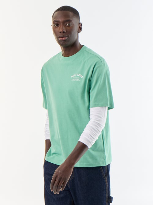 Camiseta con bordados de manga corta - Kiabi