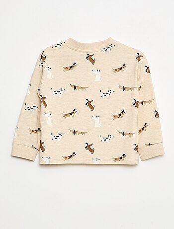 Camiseta con cuello abotonado y estampado