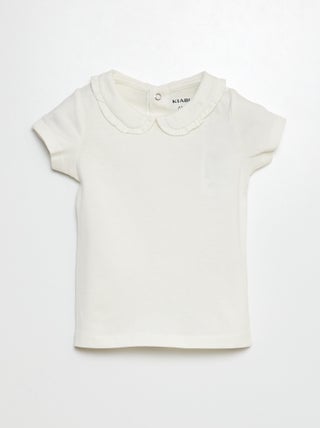 Camiseta con cuello bebé