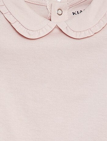 Camiseta con cuello bebé
