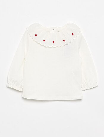 Camiseta con cuello Claudine