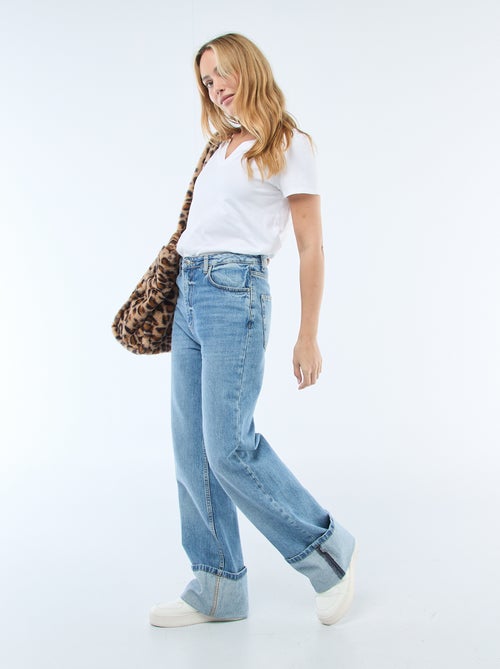 Camiseta con cuello de pico - Kiabi Camiseta con cuello de pico - Kiabi