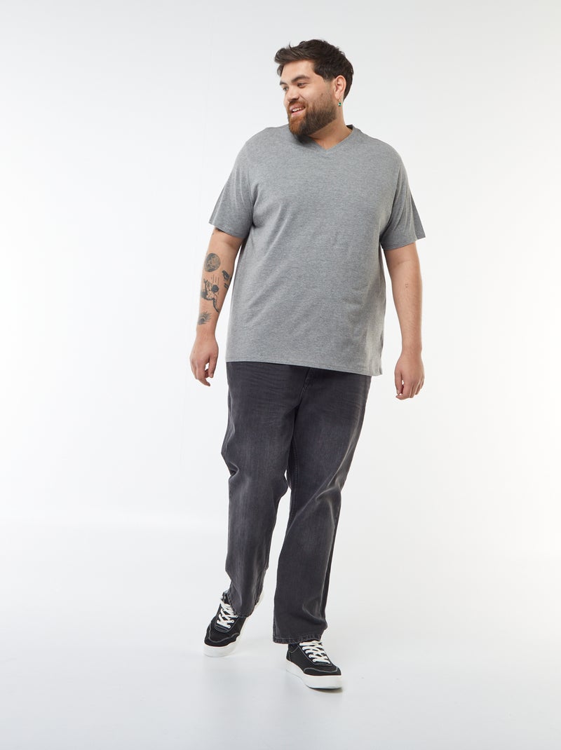 Camiseta con cuello de pico Gris - Kiabi