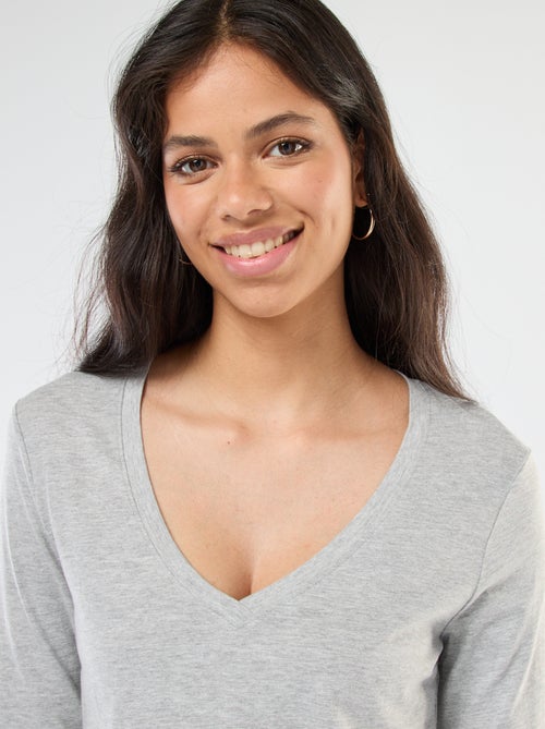 Camiseta con cuello de pico - Kiabi