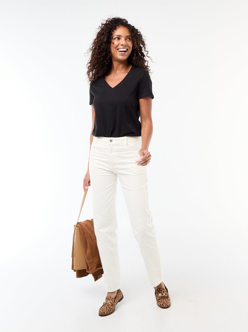 Camiseta con cuello de pico Negro - Kiabi