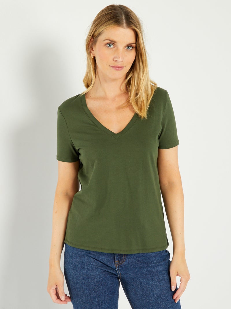 Camiseta con cuello de pico VERDE - Kiabi